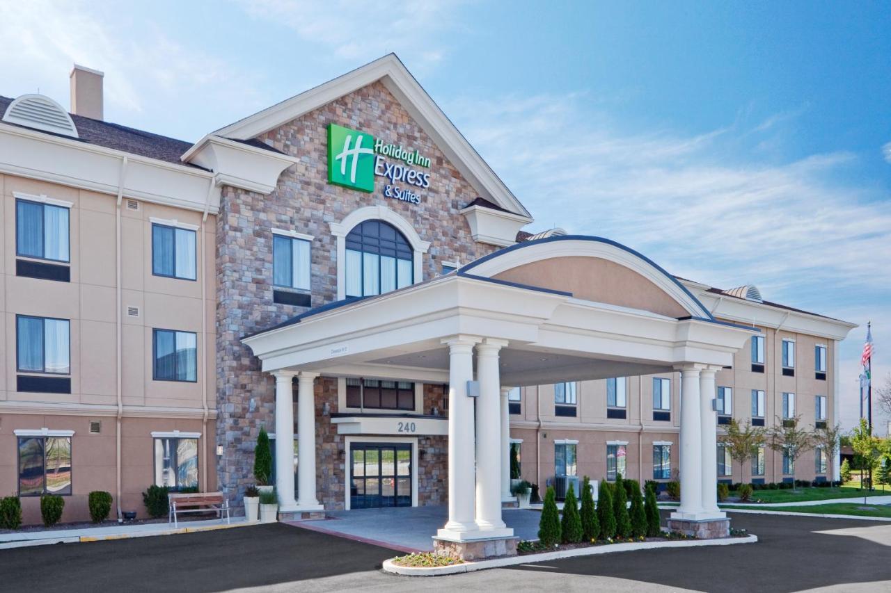 Holiday Inn Express Hotel & Suites Warminster-Horsham, An Ihg Hotel Zewnętrze zdjęcie